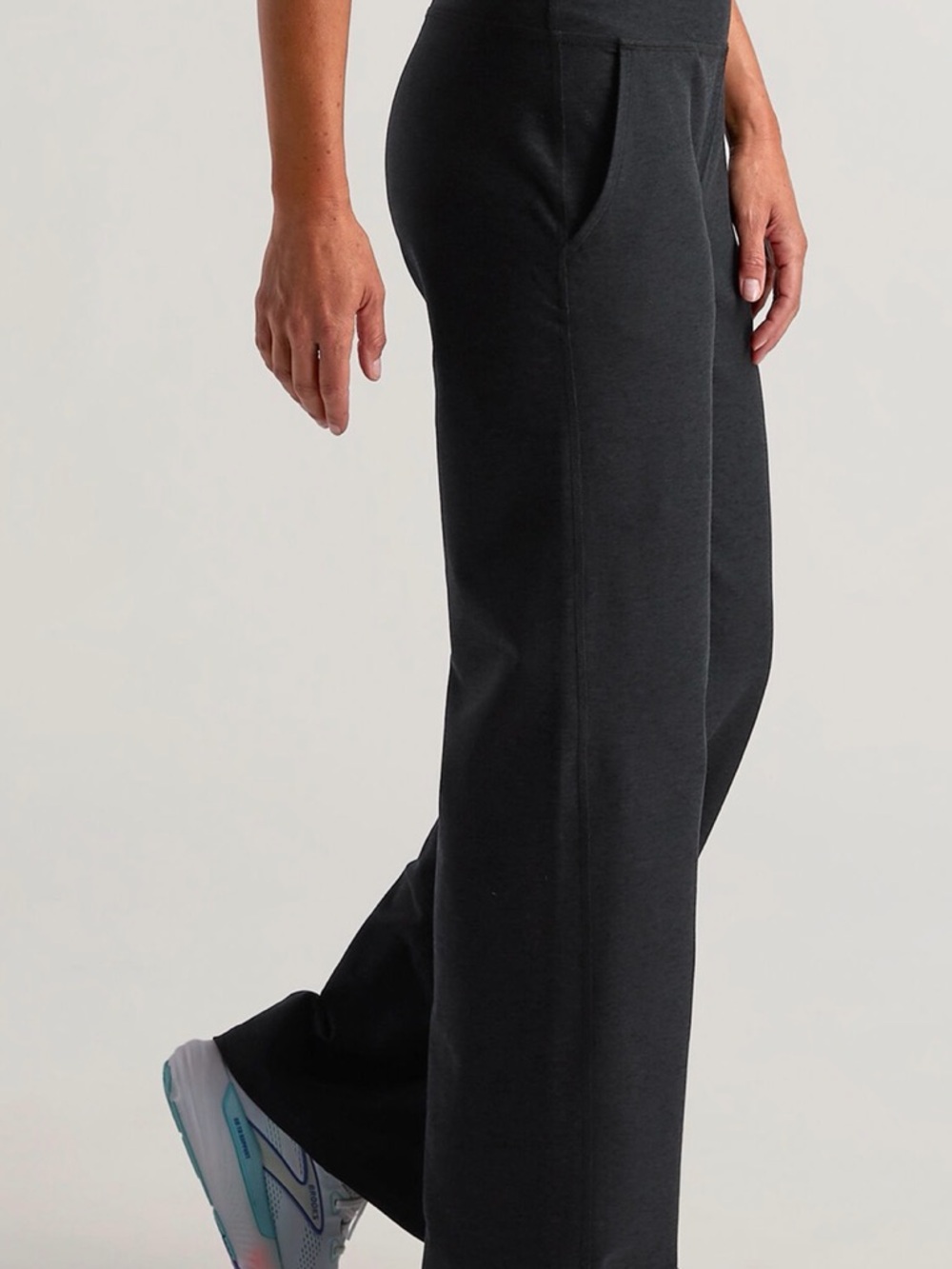 Beyond Yoga Women's Spacedye Laid Back Pants • Darkest Night • Size M